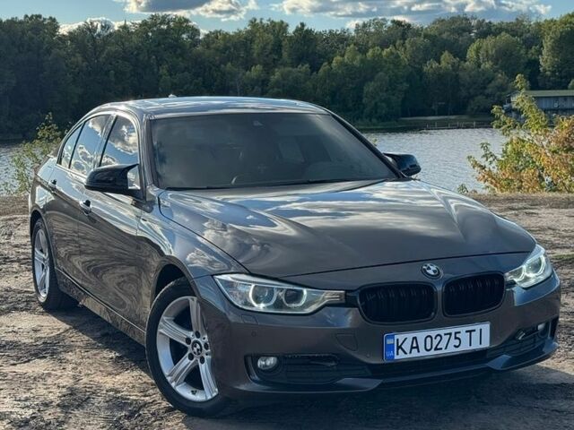 Серый БМВ 3 Серия, объемом двигателя 2 л и пробегом 330 тыс. км за 12700 $, фото 1 на Automoto.ua