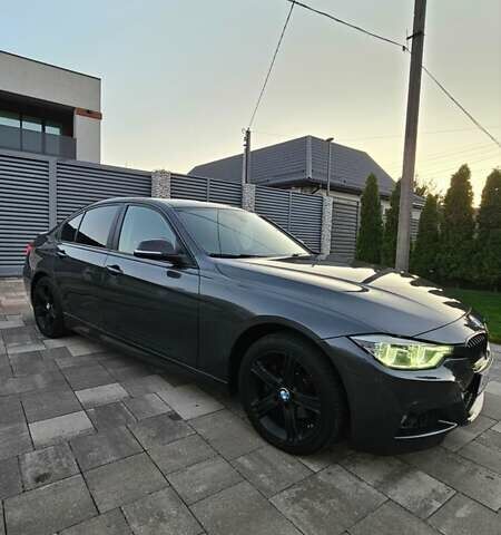Сірий БМВ 3 Серія, об'ємом двигуна 2 л та пробігом 200 тис. км за 12800 $, фото 1 на Automoto.ua