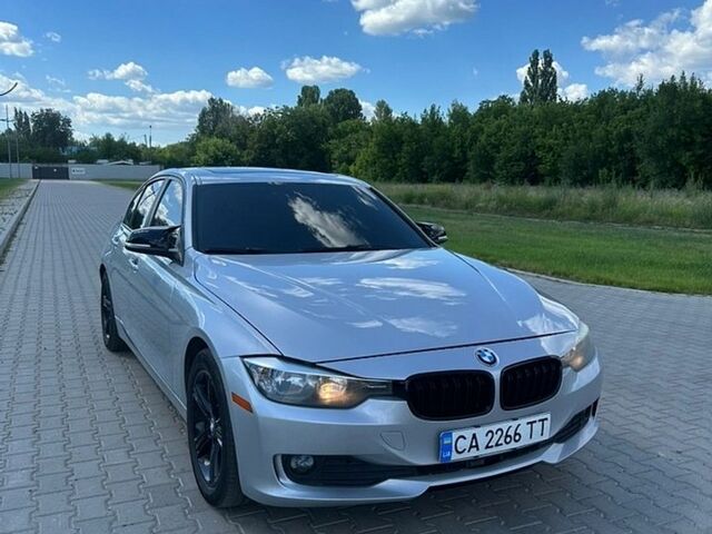 Серый БМВ 3 Серия, объемом двигателя 2 л и пробегом 218 тыс. км за 10900 $, фото 1 на Automoto.ua