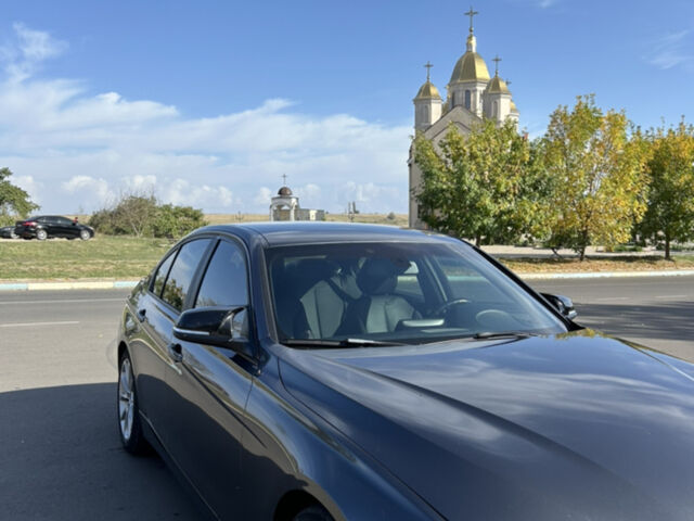 Серый БМВ 3 Серия, объемом двигателя 2 л и пробегом 282 тыс. км за 11500 $, фото 1 на Automoto.ua