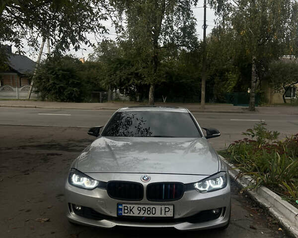 Серый БМВ 3 Серия, объемом двигателя 2 л и пробегом 183 тыс. км за 12500 $, фото 1 на Automoto.ua