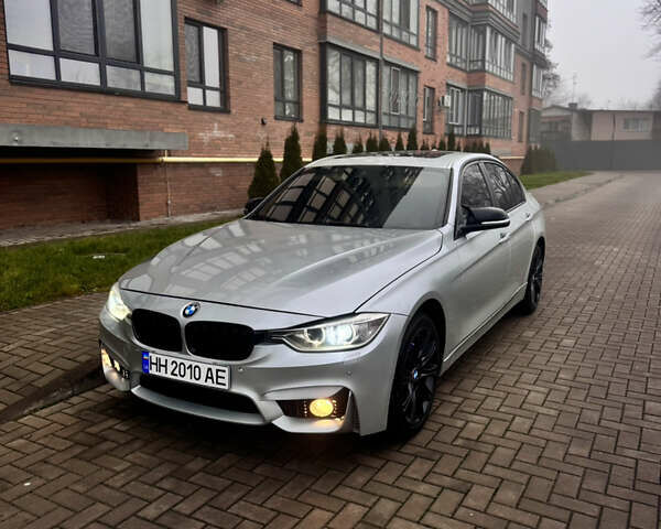 Сірий БМВ 3 Серія, об'ємом двигуна 2 л та пробігом 302 тис. км за 14300 $, фото 1 на Automoto.ua