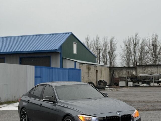 Сірий БМВ 3 Серія, об'ємом двигуна 2 л та пробігом 252 тис. км за 13700 $, фото 1 на Automoto.ua