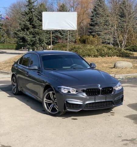 Серый БМВ 3 Серия, объемом двигателя 2 л и пробегом 215 тыс. км за 14200 $, фото 1 на Automoto.ua