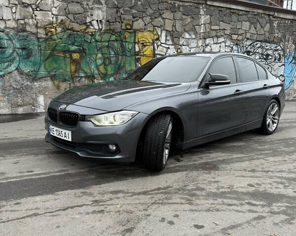 Серый БМВ 3 Серия, объемом двигателя 2 л и пробегом 288 тыс. км за 13999 $, фото 1 на Automoto.ua