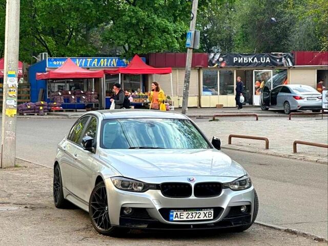 Сірий БМВ 3 Серія, об'ємом двигуна 2 л та пробігом 350 тис. км за 11500 $, фото 1 на Automoto.ua