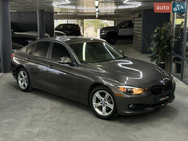 Серый БМВ 3 Серия, объемом двигателя 2 л и пробегом 99 тыс. км за 13900 $, фото 1 на Automoto.ua