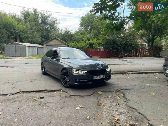 Сірий БМВ 3 Серія, об'ємом двигуна 2 л та пробігом 180 тис. км за 12000 $, фото 1 на Automoto.ua