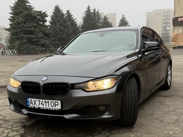 Серый БМВ 3 Серия, объемом двигателя 2 л и пробегом 210 тыс. км за 12000 $, фото 1 на Automoto.ua