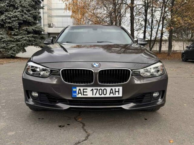 Серый БМВ 3 Серия, объемом двигателя 2 л и пробегом 203 тыс. км за 10500 $, фото 1 на Automoto.ua
