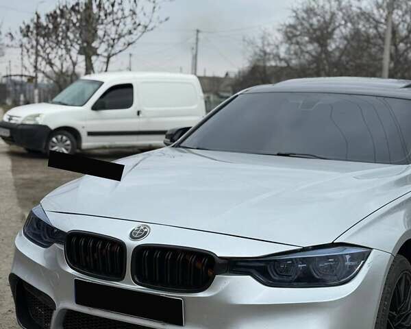 Серый БМВ 3 Серия, объемом двигателя 2 л и пробегом 215 тыс. км за 13999 $, фото 1 на Automoto.ua