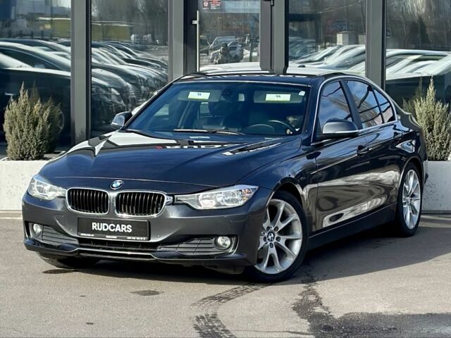 Серый БМВ 3 Серия, объемом двигателя 2 л и пробегом 128 тыс. км за 12899 $, фото 1 на Automoto.ua