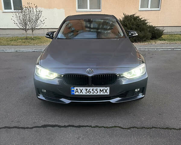 Серый БМВ 3 Серия, объемом двигателя 2 л и пробегом 233 тыс. км за 12500 $, фото 1 на Automoto.ua