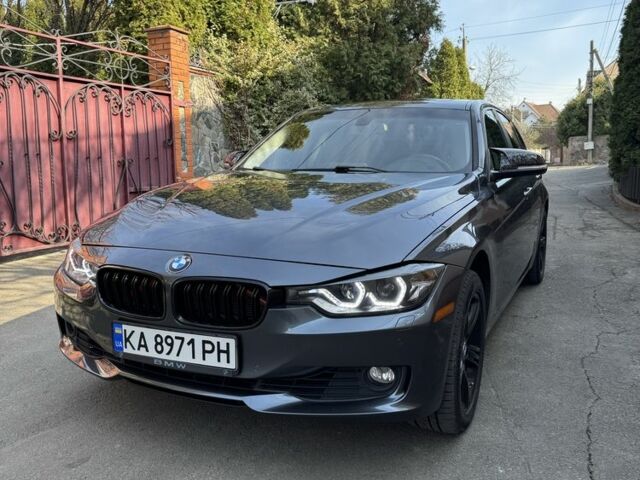 Серый БМВ 3 Серия, объемом двигателя 2 л и пробегом 192 тыс. км за 12500 $, фото 1 на Automoto.ua