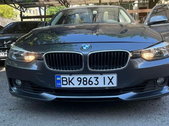 Сірий БМВ 3 Серія, об'ємом двигуна 2 л та пробігом 180 тис. км за 14700 $, фото 1 на Automoto.ua