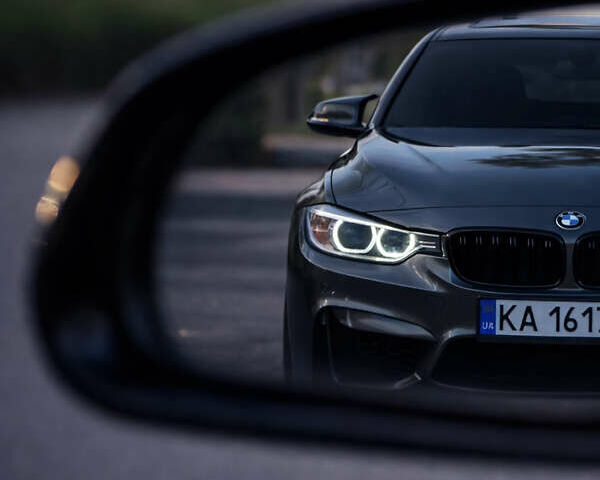 Серый БМВ 3 Серия, объемом двигателя 2.98 л и пробегом 174 тыс. км за 17800 $, фото 1 на Automoto.ua