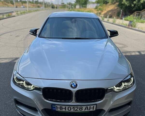 Серый БМВ 3 Серия, объемом двигателя 2 л и пробегом 82 тыс. км за 18999 $, фото 1 на Automoto.ua