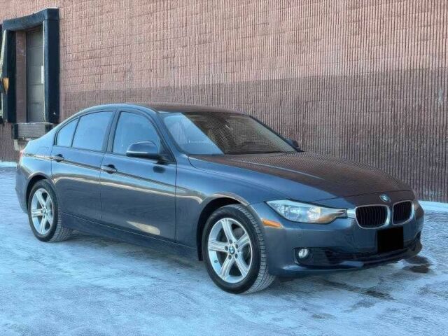 Серый БМВ 3 Серия, объемом двигателя 2 л и пробегом 110 тыс. км за 4500 $, фото 1 на Automoto.ua