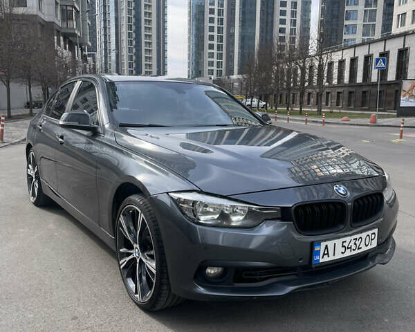 Сірий БМВ 3 Серія, об'ємом двигуна 2 л та пробігом 187 тис. км за 13000 $, фото 1 на Automoto.ua