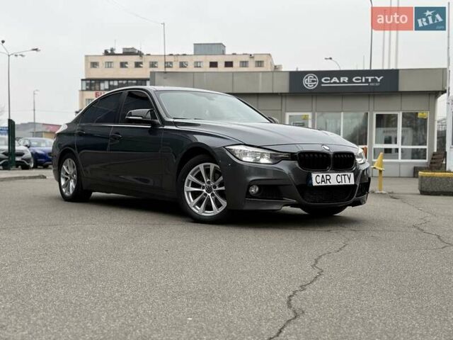 Серый БМВ 3 Серия, объемом двигателя 2 л и пробегом 88 тыс. км за 15500 $, фото 1 на Automoto.ua