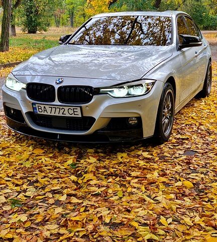 Серый БМВ 3 Серия, объемом двигателя 2 л и пробегом 164 тыс. км за 17500 $, фото 1 на Automoto.ua