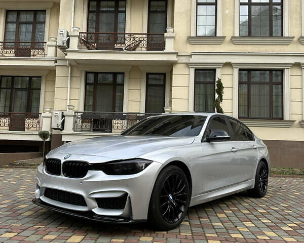 БМВ 3 Серия 2016 в Одессе на Automoto.ua Серый БМВ 3 Серия, объемом двигателя 0 л и пробегом 95 тыс. км за 15000 $, фото 1 на Automoto.ua