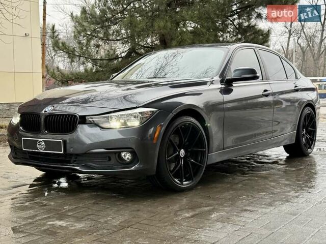 Серый БМВ 3 Серия, объемом двигателя 2 л и пробегом 124 тыс. км за 12900 $, фото 1 на Automoto.ua