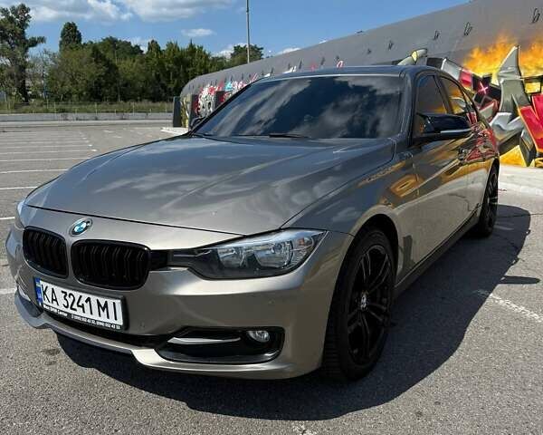 Серый БМВ 3 Серия, объемом двигателя 2 л и пробегом 123 тыс. км за 15000 $, фото 1 на Automoto.ua