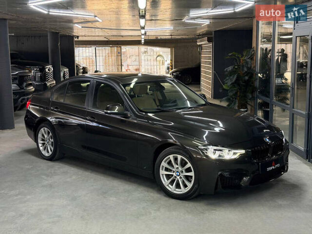 Сірий БМВ 3 Серія, об'ємом двигуна 2 л та пробігом 116 тис. км за 13999 $, фото 1 на Automoto.ua