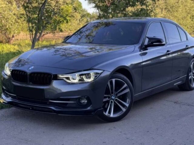 Серый БМВ 3 Серия, объемом двигателя 2 л и пробегом 96 тыс. км за 12000 $, фото 1 на Automoto.ua