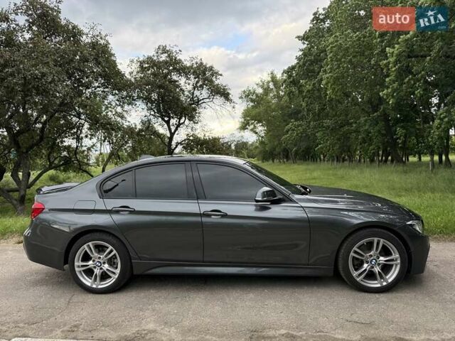Серый БМВ 3 Серия, объемом двигателя 2 л и пробегом 73 тыс. км за 21500 $, фото 1 на Automoto.ua
