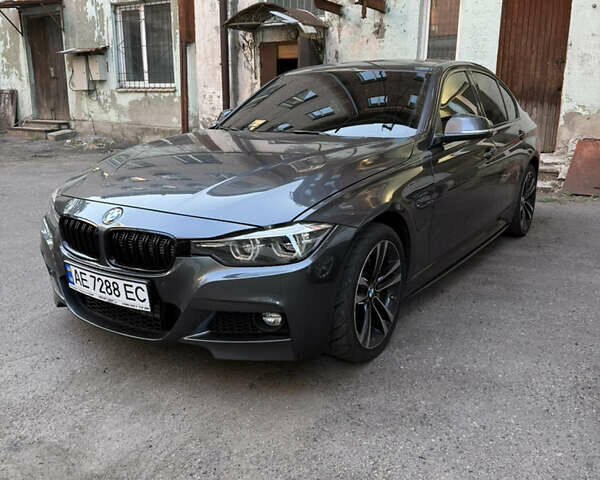 Сірий БМВ 3 Серія, об'ємом двигуна 2 л та пробігом 108 тис. км за 22500 $, фото 1 на Automoto.ua
