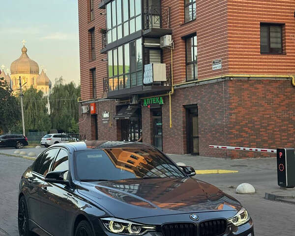 Серый БМВ 3 Серия, объемом двигателя 2 л и пробегом 127 тыс. км за 17900 $, фото 1 на Automoto.ua