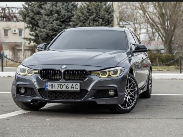 Серый БМВ 3 Серия, объемом двигателя 2 л и пробегом 133 тыс. км за 21500 $, фото 1 на Automoto.ua