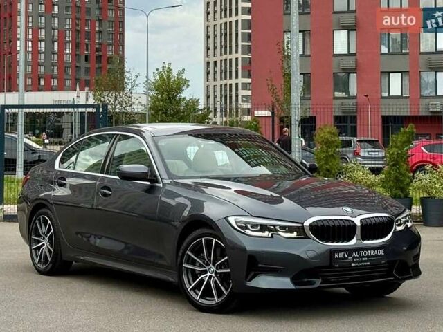 Серый БМВ 3 Серия, объемом двигателя 2 л и пробегом 106 тыс. км за 28950 $, фото 1 на Automoto.ua