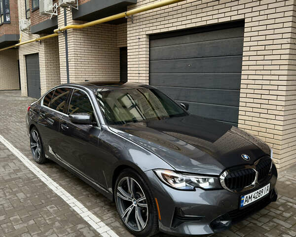 Серый БМВ 3 Серия, объемом двигателя 2 л и пробегом 58 тыс. км за 27000 $, фото 1 на Automoto.ua