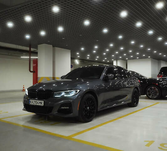 Серый БМВ 3 Серия, объемом двигателя 2 л и пробегом 62 тыс. км за 33200 $, фото 1 на Automoto.ua