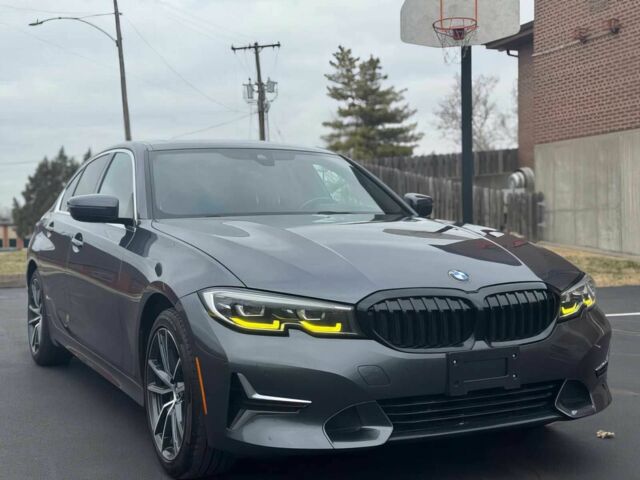 Серый БМВ 3 Серия, объемом двигателя 2 л и пробегом 34 тыс. км за 18000 $, фото 1 на Automoto.ua