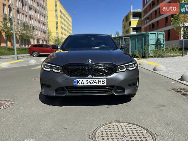 Серый БМВ 3 Серия, объемом двигателя 2 л и пробегом 84 тыс. км за 26100 $, фото 1 на Automoto.ua