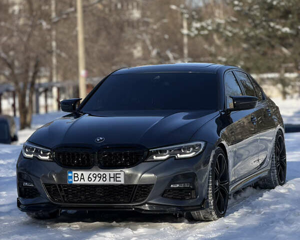 Серый БМВ 3 Серия, объемом двигателя 2 л и пробегом 81 тыс. км за 25999 $, фото 1 на Automoto.ua