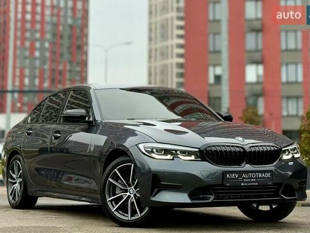 Серый БМВ 3 Серия, объемом двигателя 2 л и пробегом 106 тыс. км за 27900 $, фото 1 на Automoto.ua