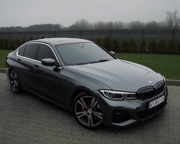 Сірий БМВ 3 Серія, об'ємом двигуна 2 л та пробігом 83 тис. км за 33000 $, фото 1 на Automoto.ua