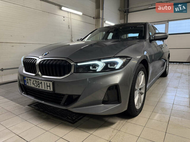 Серый БМВ 3 Серия, объемом двигателя 2 л и пробегом 14 тыс. км за 42300 $, фото 1 на Automoto.ua