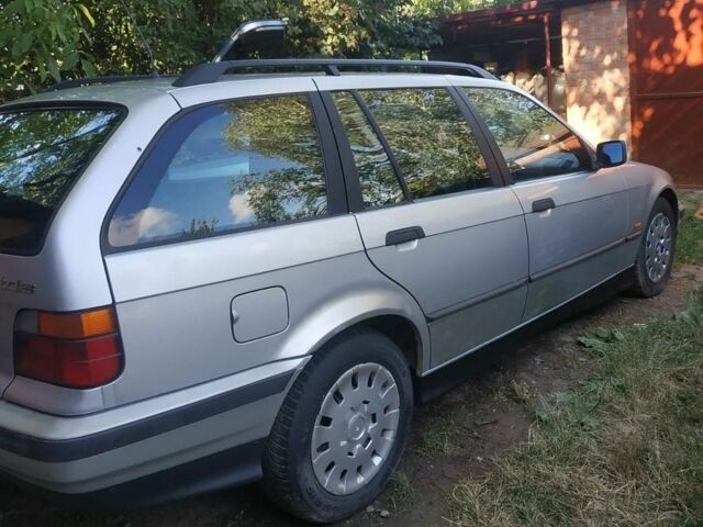 Сірий БМВ 3 Серія, об'ємом двигуна 1.67 л та пробігом 300 тис. км за 2500 $, фото 1 на Automoto.ua