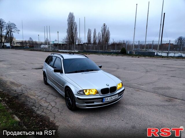 Серый БМВ 3 Серия, объемом двигателя 2 л и пробегом 400 тыс. км за 3600 $, фото 1 на Automoto.ua