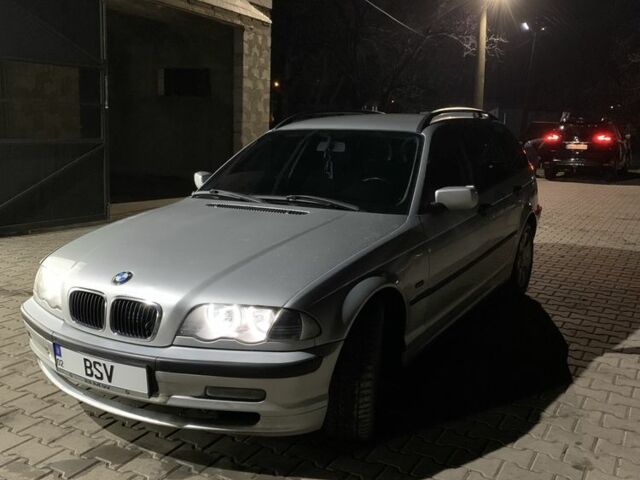 Серый БМВ 3 Серия, объемом двигателя 2 л и пробегом 280 тыс. км за 4499 $, фото 1 на Automoto.ua