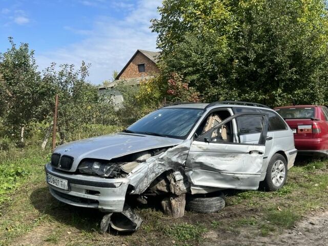 Серый БМВ 3 Серия, объемом двигателя 2 л и пробегом 250 тыс. км за 1905 $, фото 1 на Automoto.ua