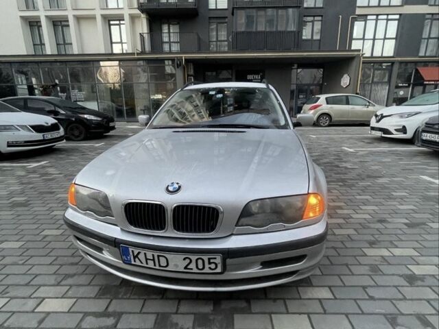 Серый БМВ 3 Серия, объемом двигателя 2 л и пробегом 306 тыс. км за 2700 $, фото 1 на Automoto.ua