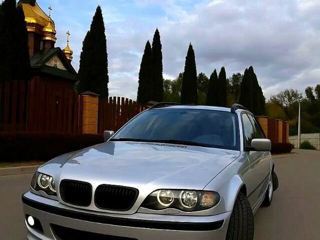 Серый БМВ 3 Серия, объемом двигателя 2 л и пробегом 300 тыс. км за 5010 $, фото 1 на Automoto.ua