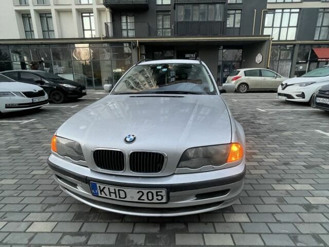 Серый БМВ 3 Серия, объемом двигателя 2 л и пробегом 320 тыс. км за 2300 $, фото 1 на Automoto.ua